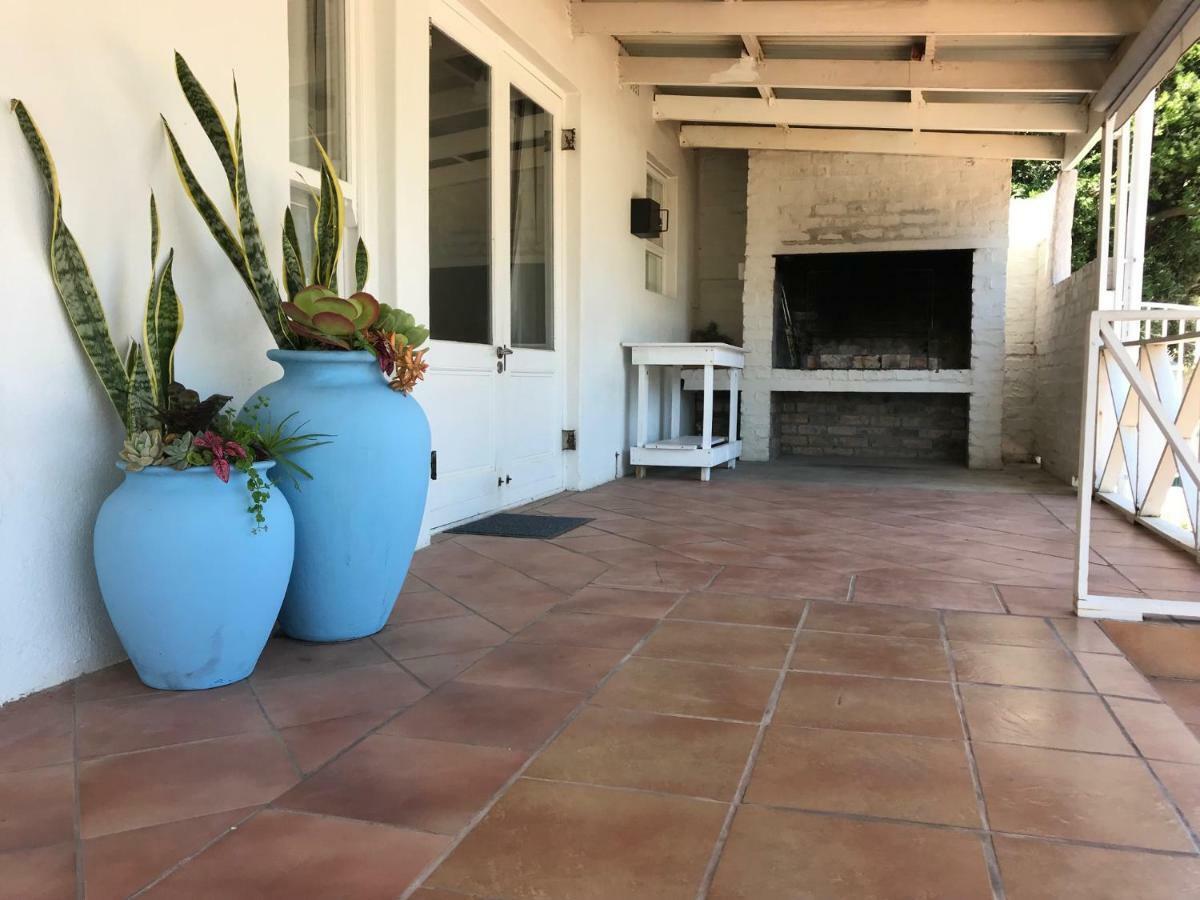 Leisure By The Sea Apartamento Kleinmond Exterior foto